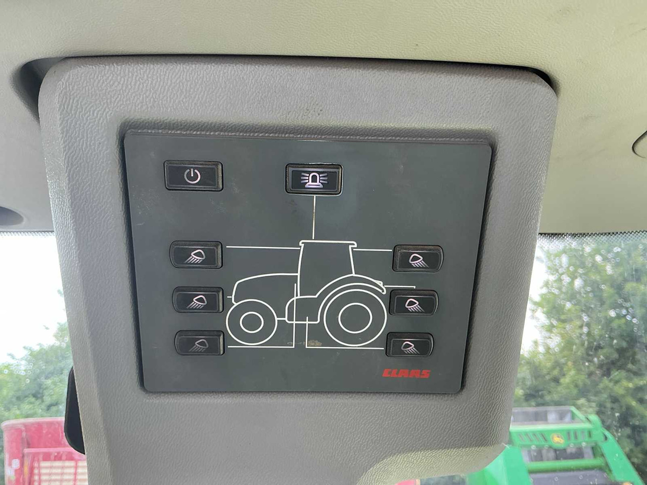 Traktori Claas Axion 840: kuva Traktori Claas Axion 840