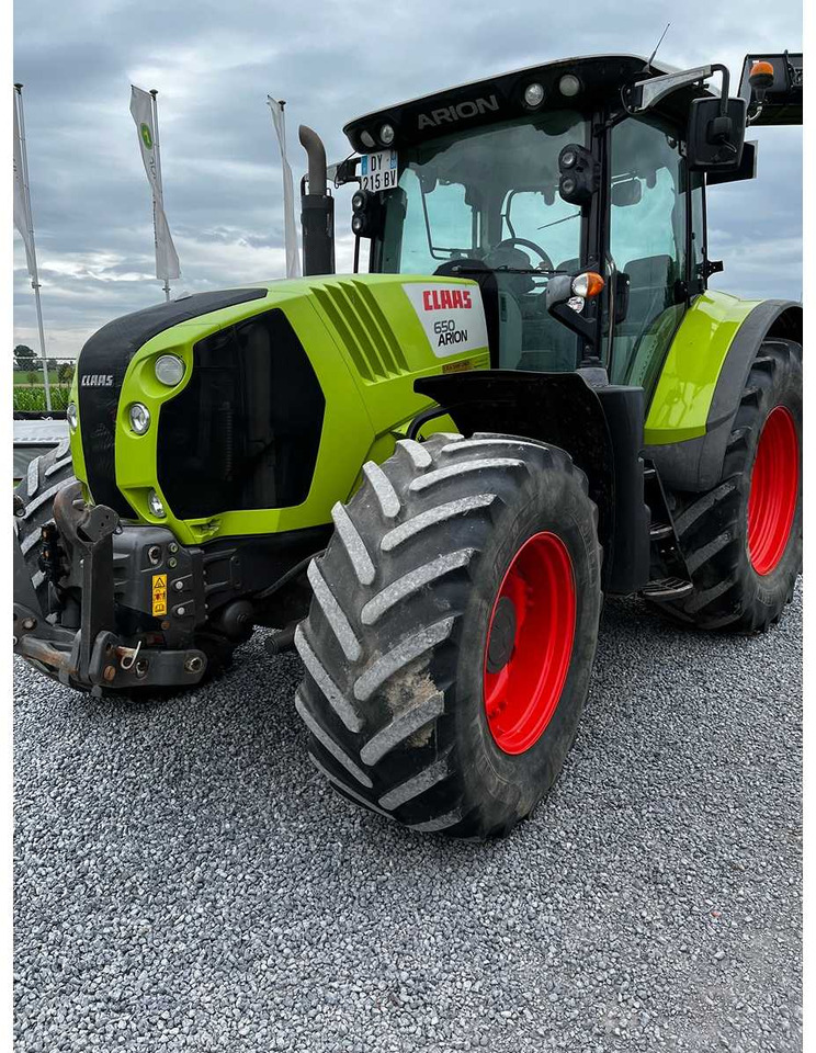 Claas CLAAS - ARION 650 A36 - 4-WHEEL DRIVE TRACTOR - 2015 - Traktori: kuva Claas CLAAS - ARION 650 A36 - 4-WHEEL DRIVE TRACTOR - 2015 - Traktori Claas CLAAS - ARION 650 A36 - 4-WHEEL DRIVE TRACTOR - 2015 - Traktori: kuva Claas CLAAS - ARION 650 A36 - 4-WHEEL DRIVE TRACTOR - 2015 - Traktori