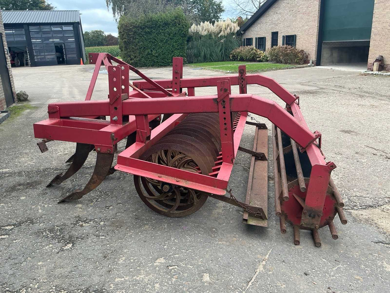 Cultivator - Kultivaattori: kuva  Cultivator - Kultivaattori Cultivator - Kultivaattori: kuva  Cultivator - Kultivaattori