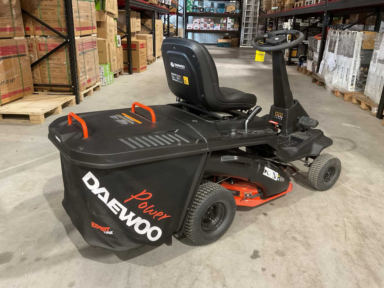 Daewoo DAXRM224 - Ruohonleikkuri: kuva Daewoo DAXRM224 - Ruohonleikkuri Daewoo DAXRM224 - Ruohonleikkuri: kuva Daewoo DAXRM224 - Ruohonleikkuri