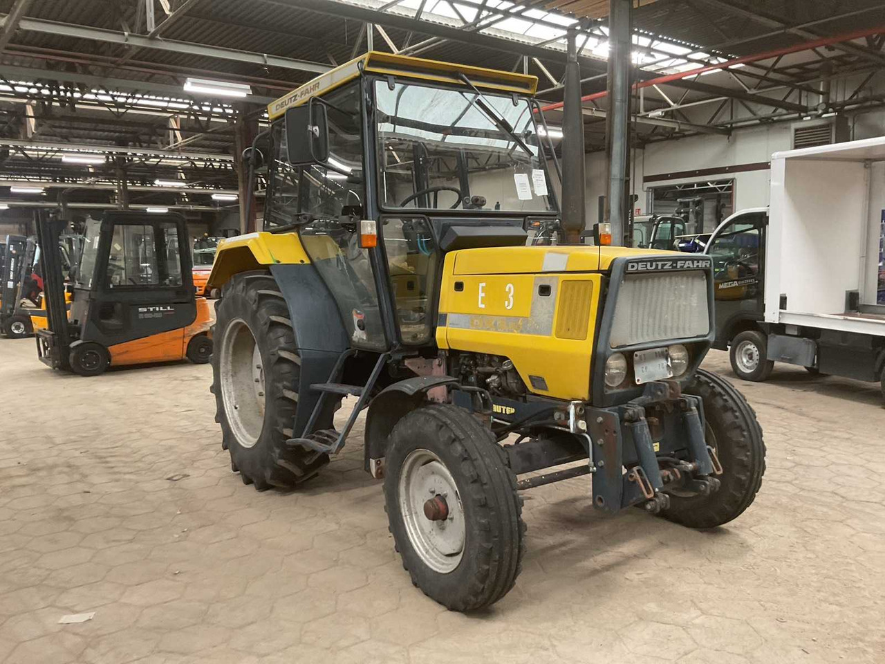 Deutz-Fahr D1067-T - Traktori: kuva Deutz-Fahr D1067-T - Traktori Deutz-Fahr D1067-T - Traktori: kuva Deutz-Fahr D1067-T - Traktori