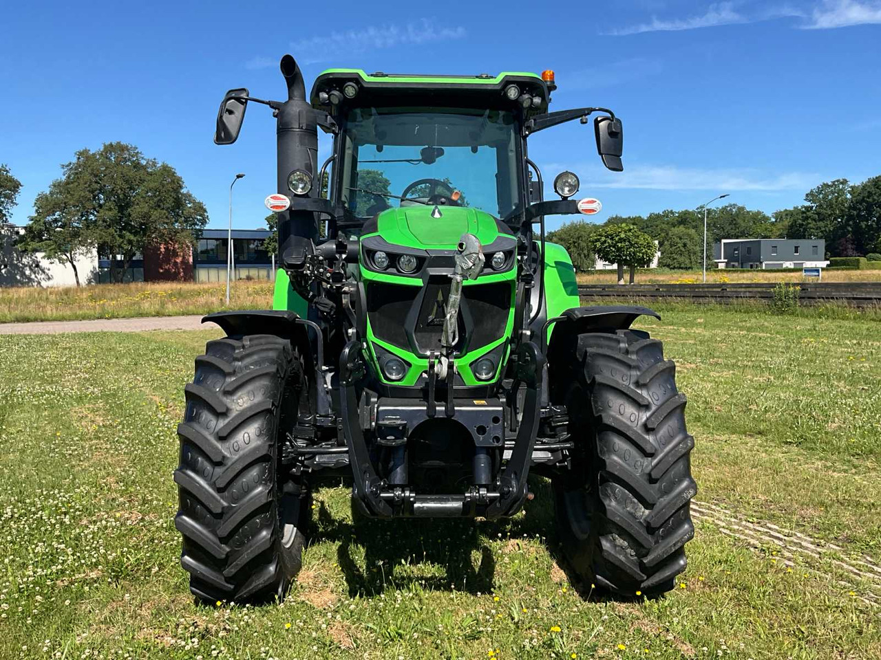 Deutz-fahr 6125 C TTV - Traktori: kuva Deutz-fahr 6125 C TTV - Traktori Deutz-fahr 6125 C TTV - Traktori: kuva Deutz-fahr 6125 C TTV - Traktori