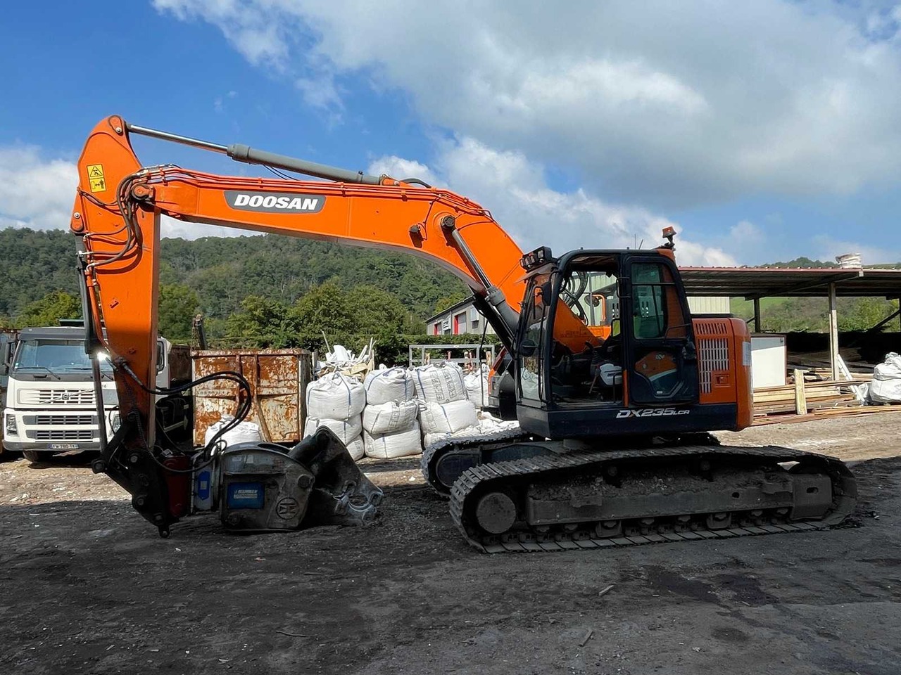 Doosan DX235LCR - Telakaivukone: kuva Doosan DX235LCR - Telakaivukone Doosan DX235LCR - Telakaivukone: kuva Doosan DX235LCR - Telakaivukone