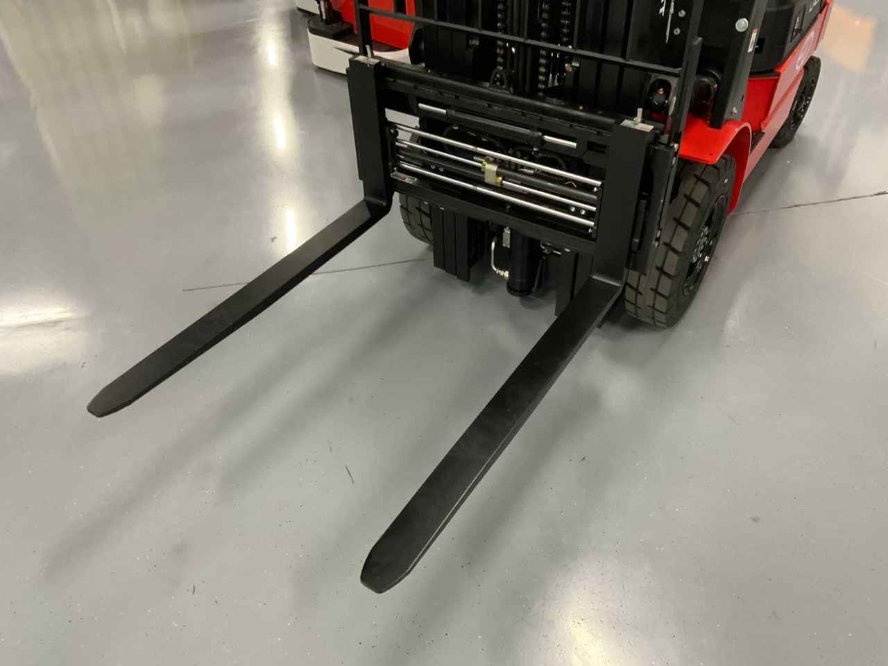 EP - EFL 252 X - FORK POSITIONER, SIDESHIFT, TRIPLEX, FORKLIFT 2025 - Vastapainotrukki: kuva EP - EFL 252 X - FORK POSITIONER, SIDESHIFT, TRIPLEX, FORKLIFT 2025 - Vastapainotrukki EP - EFL 252 X - FORK POSITIONER, SIDESHIFT, TRIPLEX, FORKLIFT 2025 - Vastapainotrukki: kuva EP - EFL 252 X - FORK POSITIONER, SIDESHIFT, TRIPLEX, FORKLIFT 2025 - Vastapainotrukki