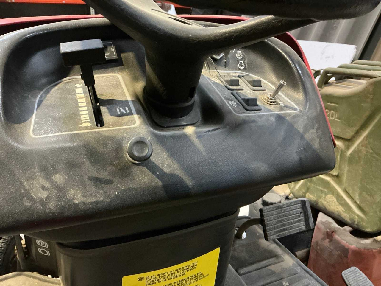 Falcon 200-HXL automatic - Ruohonleikkuri: kuva Falcon 200-HXL automatic - Ruohonleikkuri Falcon 200-HXL automatic - Ruohonleikkuri: kuva Falcon 200-HXL automatic - Ruohonleikkuri