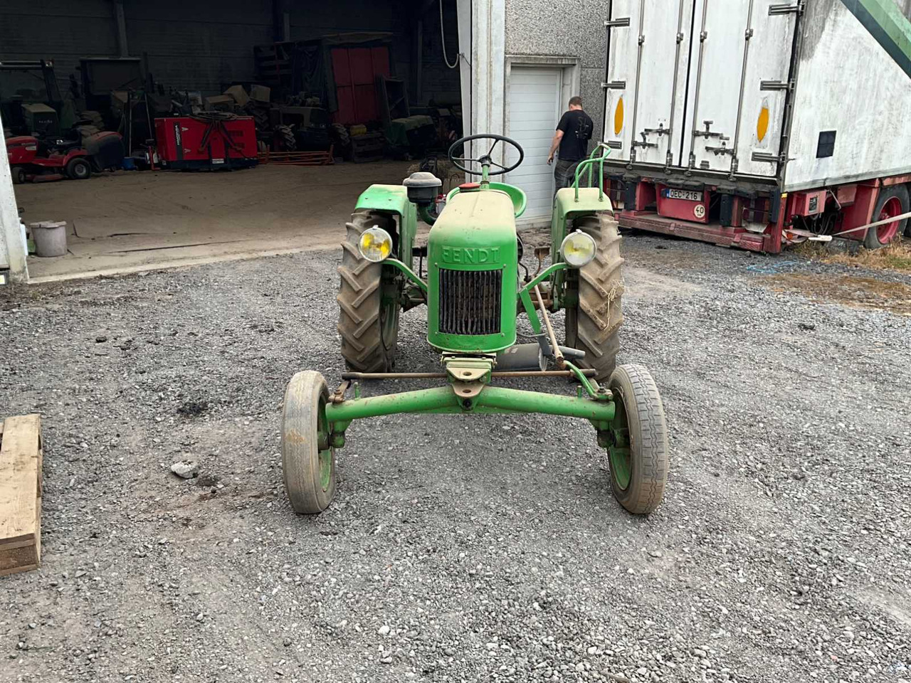 Fendt F12HL - Traktori: kuva Fendt F12HL - Traktori Fendt F12HL - Traktori: kuva Fendt F12HL - Traktori