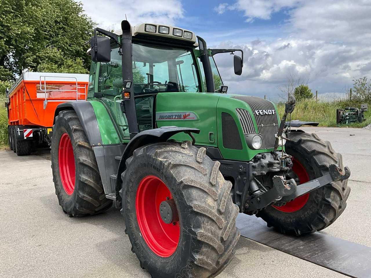 Fendt FENDT 716 Vario - Traktori: kuva Fendt FENDT 716 Vario - Traktori Fendt FENDT 716 Vario - Traktori: kuva Fendt FENDT 716 Vario - Traktori