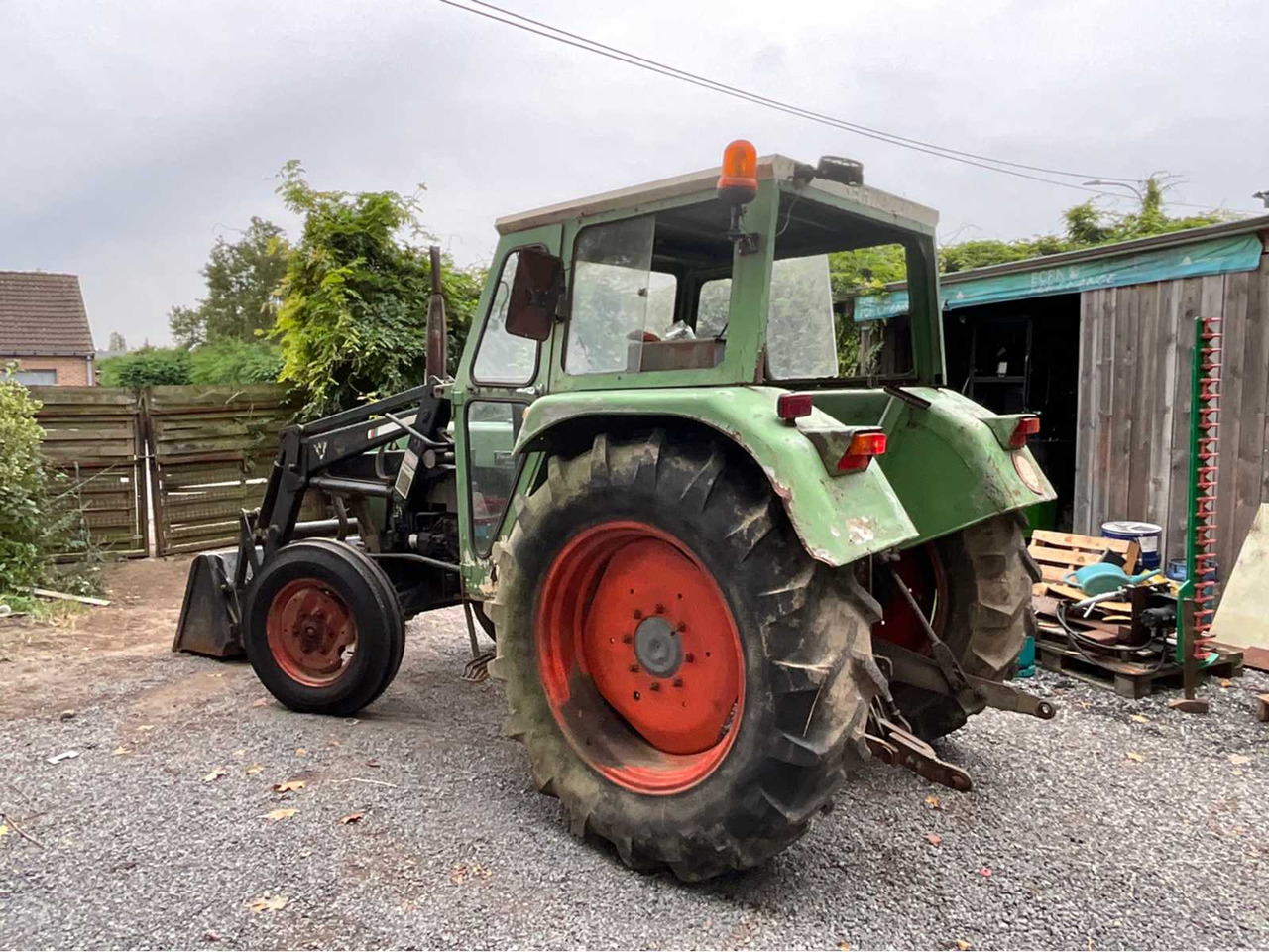 Fendt Farmer 106S Turbomatik - Traktori: kuva Fendt Farmer 106S Turbomatik - Traktori Fendt Farmer 106S Turbomatik - Traktori: kuva Fendt Farmer 106S Turbomatik - Traktori
