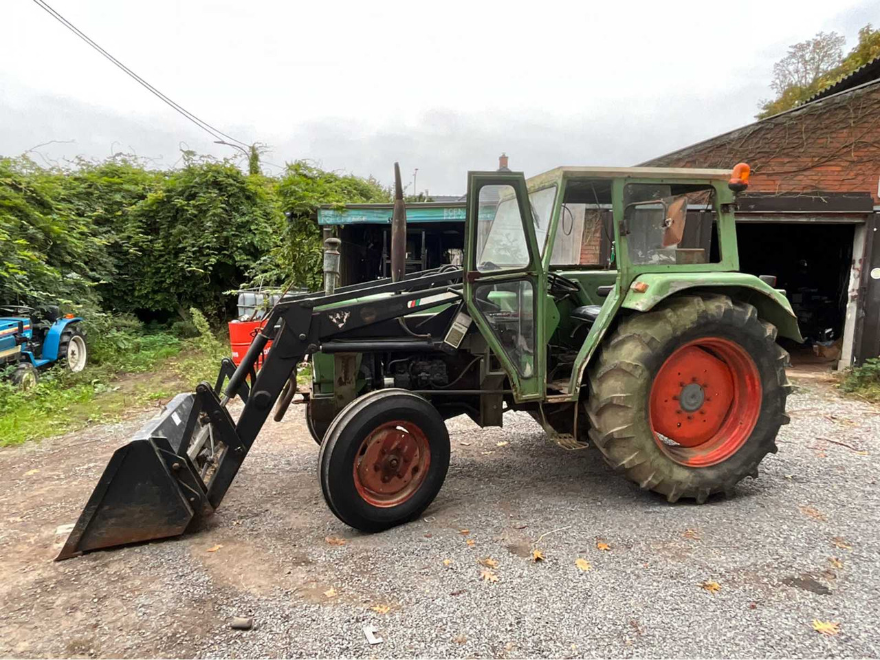 Fendt Farmer 106S Turbomatik - Traktori: kuva Fendt Farmer 106S Turbomatik - Traktori Fendt Farmer 106S Turbomatik - Traktori: kuva Fendt Farmer 106S Turbomatik - Traktori