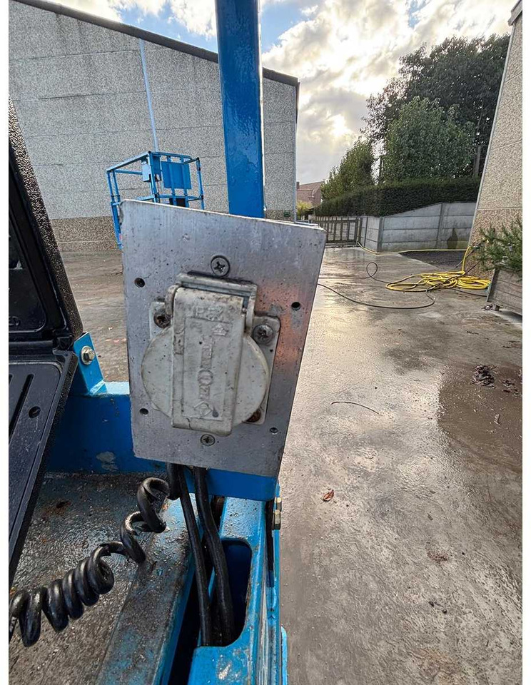 GENIE - 1997 - GS-1932 - AERIAL PLATFORM - Henkilönostin: kuva GENIE - 1997 - GS-1932 - AERIAL PLATFORM - Henkilönostin GENIE - 1997 - GS-1932 - AERIAL PLATFORM - Henkilönostin: kuva GENIE - 1997 - GS-1932 - AERIAL PLATFORM - Henkilönostin