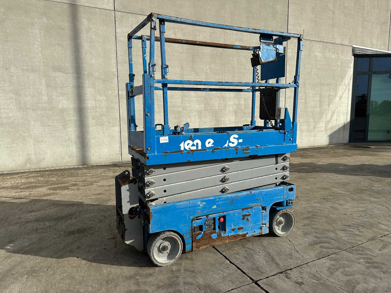 GENIE - 2014 - GS-1930 - AERIAL PLATFORM - SCISSOR LIFT - Henkilönostin: kuva GENIE - 2014 - GS-1930 - AERIAL PLATFORM - SCISSOR LIFT - Henkilönostin GENIE - 2014 - GS-1930 - AERIAL PLATFORM - SCISSOR LIFT - Henkilönostin: kuva GENIE - 2014 - GS-1930 - AERIAL PLATFORM - SCISSOR LIFT - Henkilönostin