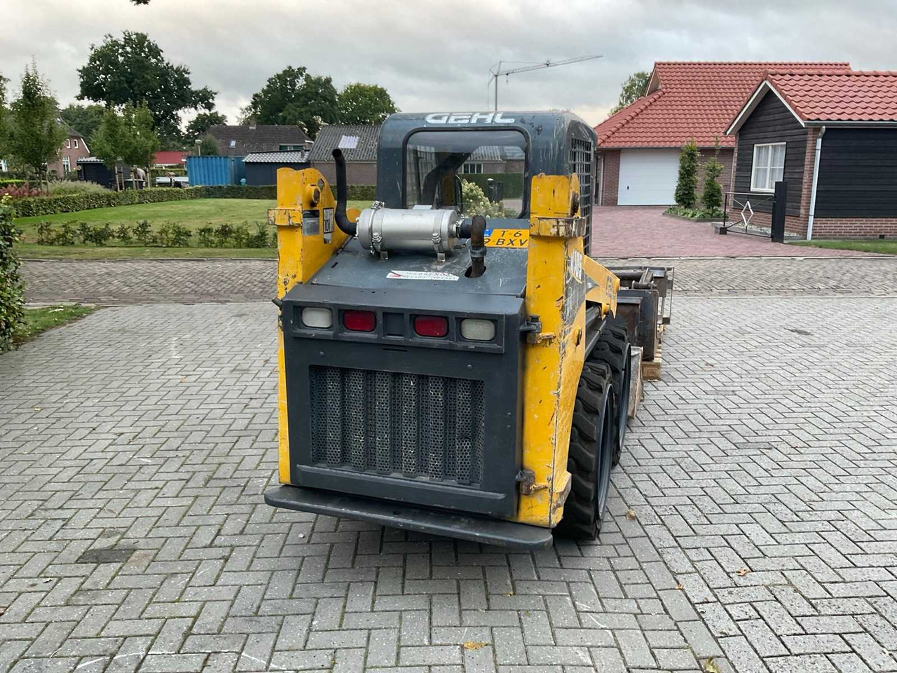 Gehl R105 - Liukuohjattu kuormaaja: kuva Gehl R105 - Liukuohjattu kuormaaja Gehl R105 - Liukuohjattu kuormaaja: kuva Gehl R105 - Liukuohjattu kuormaaja