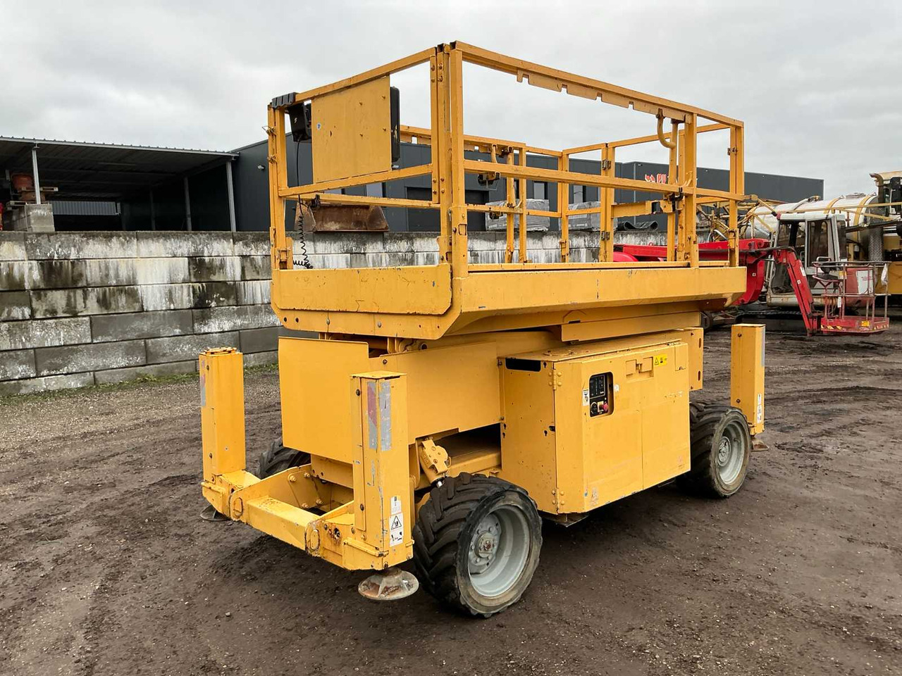 Genie GS-2669 - Henkilönostin: kuva Genie GS-2669 - Henkilönostin Genie GS-2669 - Henkilönostin: kuva Genie GS-2669 - Henkilönostin