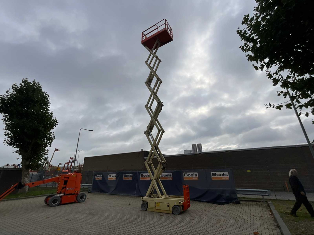 Genie GS-4047 - Henkilönostin: kuva Genie GS-4047 - Henkilönostin Genie GS-4047 - Henkilönostin: kuva Genie GS-4047 - Henkilönostin