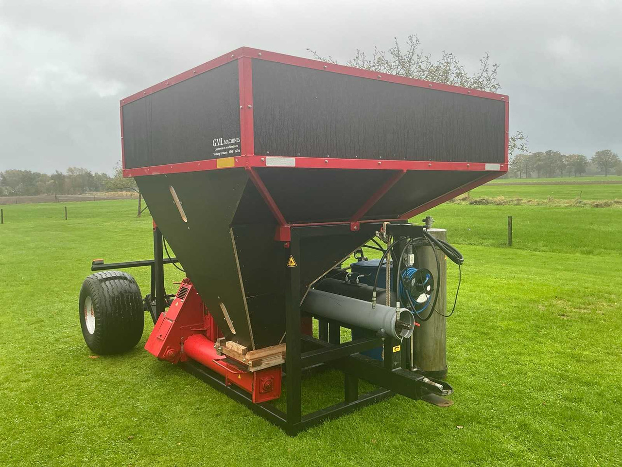 Geringhoff GERINGHOFF HAMMER MILL - Itsekulkeva silppuri: kuva Geringhoff GERINGHOFF HAMMER MILL - Itsekulkeva silppuri Geringhoff GERINGHOFF HAMMER MILL - Itsekulkeva silppuri: kuva Geringhoff GERINGHOFF HAMMER MILL - Itsekulkeva silppuri