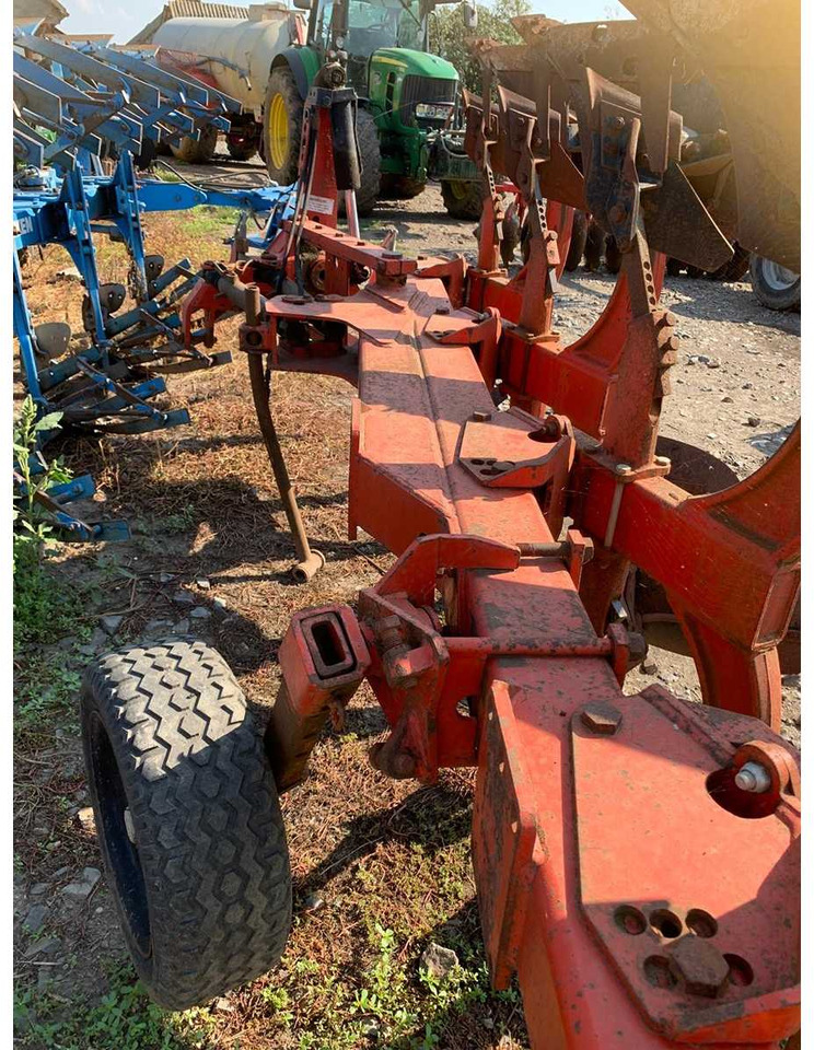 Gregoire Besson - Aura: kuva Gregoire Besson - Aura Gregoire Besson - Aura: kuva Gregoire Besson - Aura