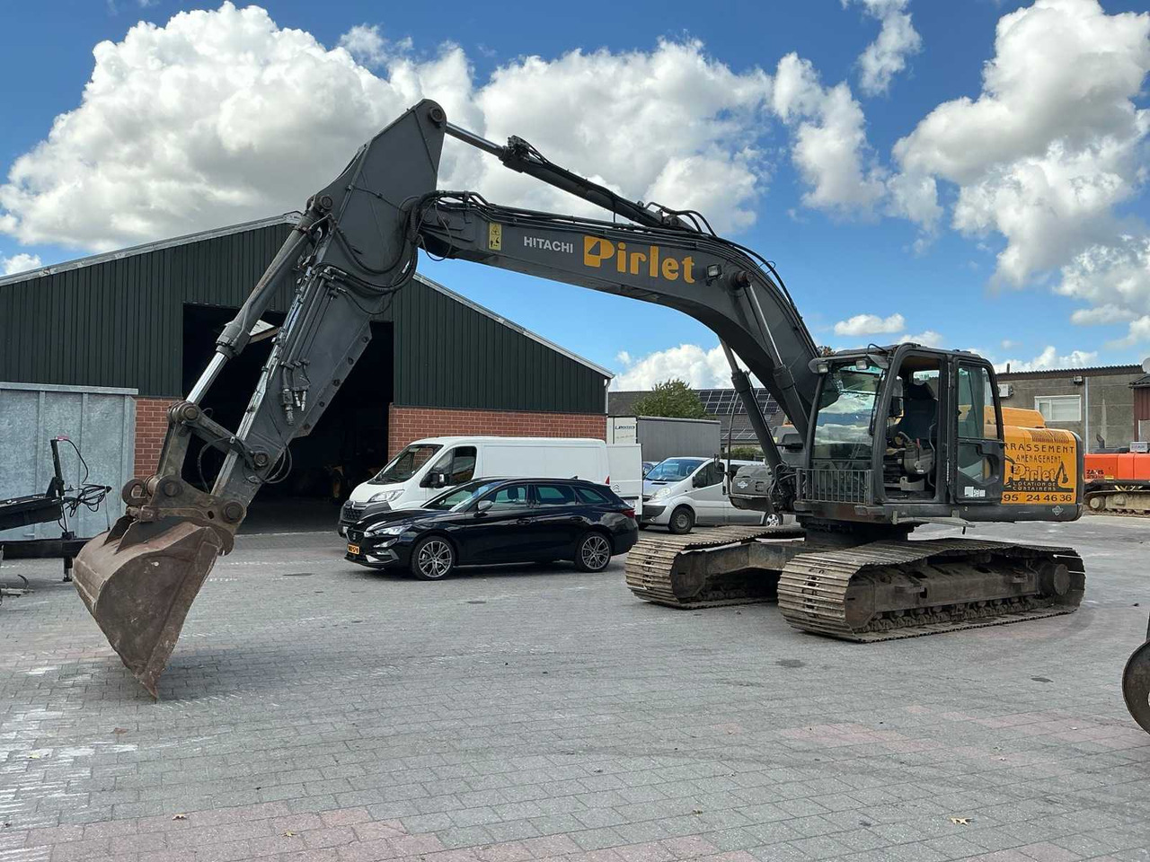Hitachi ZX250LCN-3 - Kaivuri-trukki: kuva Hitachi ZX250LCN-3 - Kaivuri-trukki Hitachi ZX250LCN-3 - Kaivuri-trukki: kuva Hitachi ZX250LCN-3 - Kaivuri-trukki