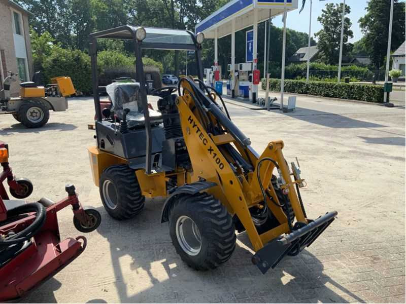Hytec X100 - Pyöräkuormaaja: kuva Hytec X100 - Pyöräkuormaaja Hytec X100 - Pyöräkuormaaja: kuva Hytec X100 - Pyöräkuormaaja
