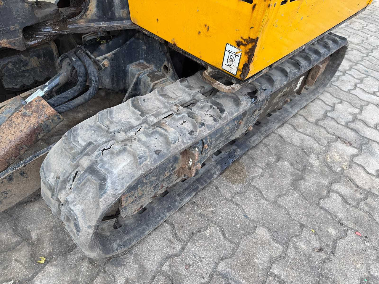 Minikuormaaja JCB - 16C-1 - 2022 - MINI EXCAVATOR - 3 X BUCKET: kuva Minikuormaaja JCB - 16C-1 - 2022 - MINI EXCAVATOR - 3 X BUCKET