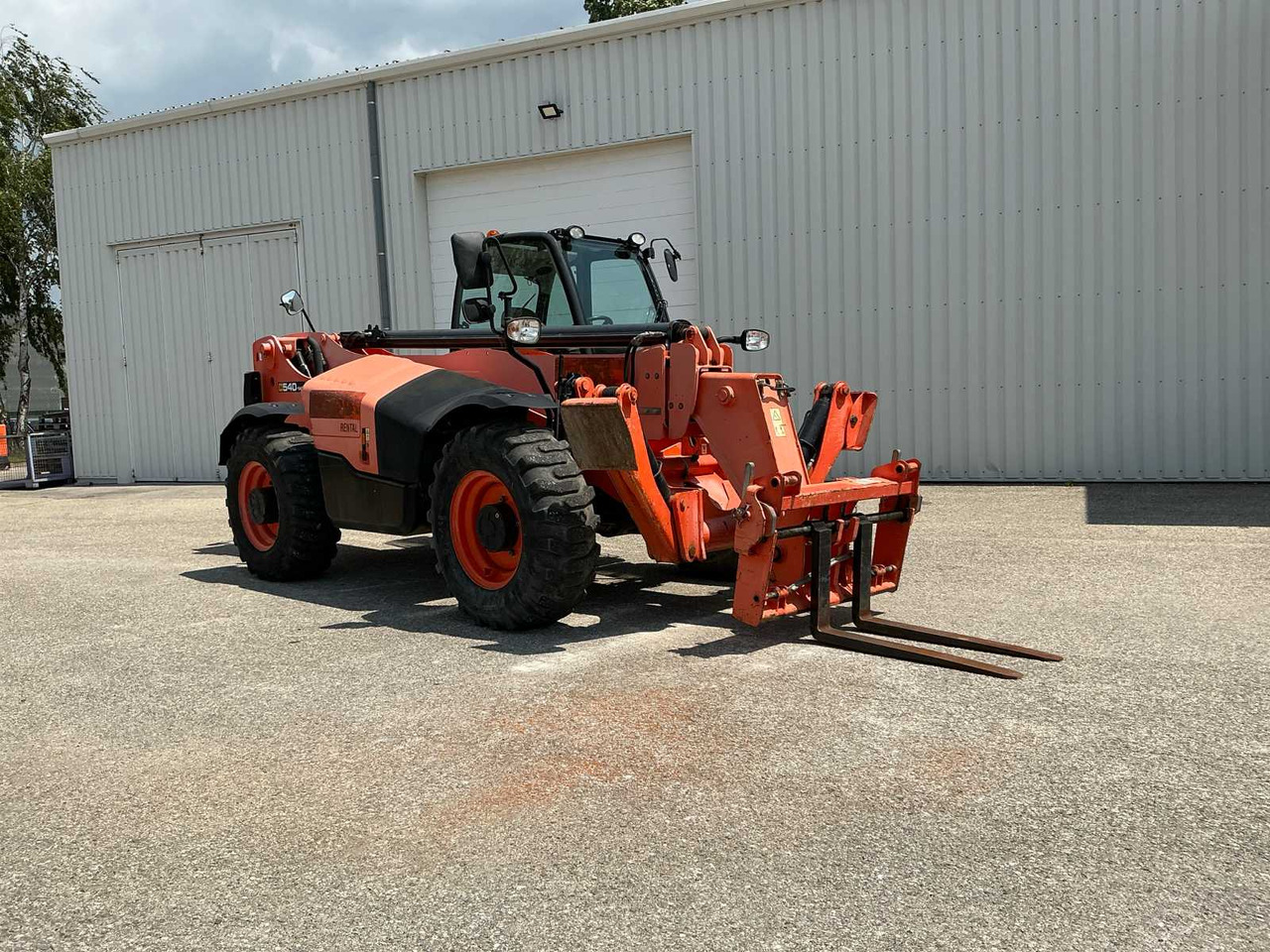 JCB 540-140 - Liukuohjattu kuormaaja: kuva JCB 540-140 - Liukuohjattu kuormaaja JCB 540-140 - Liukuohjattu kuormaaja: kuva JCB 540-140 - Liukuohjattu kuormaaja
