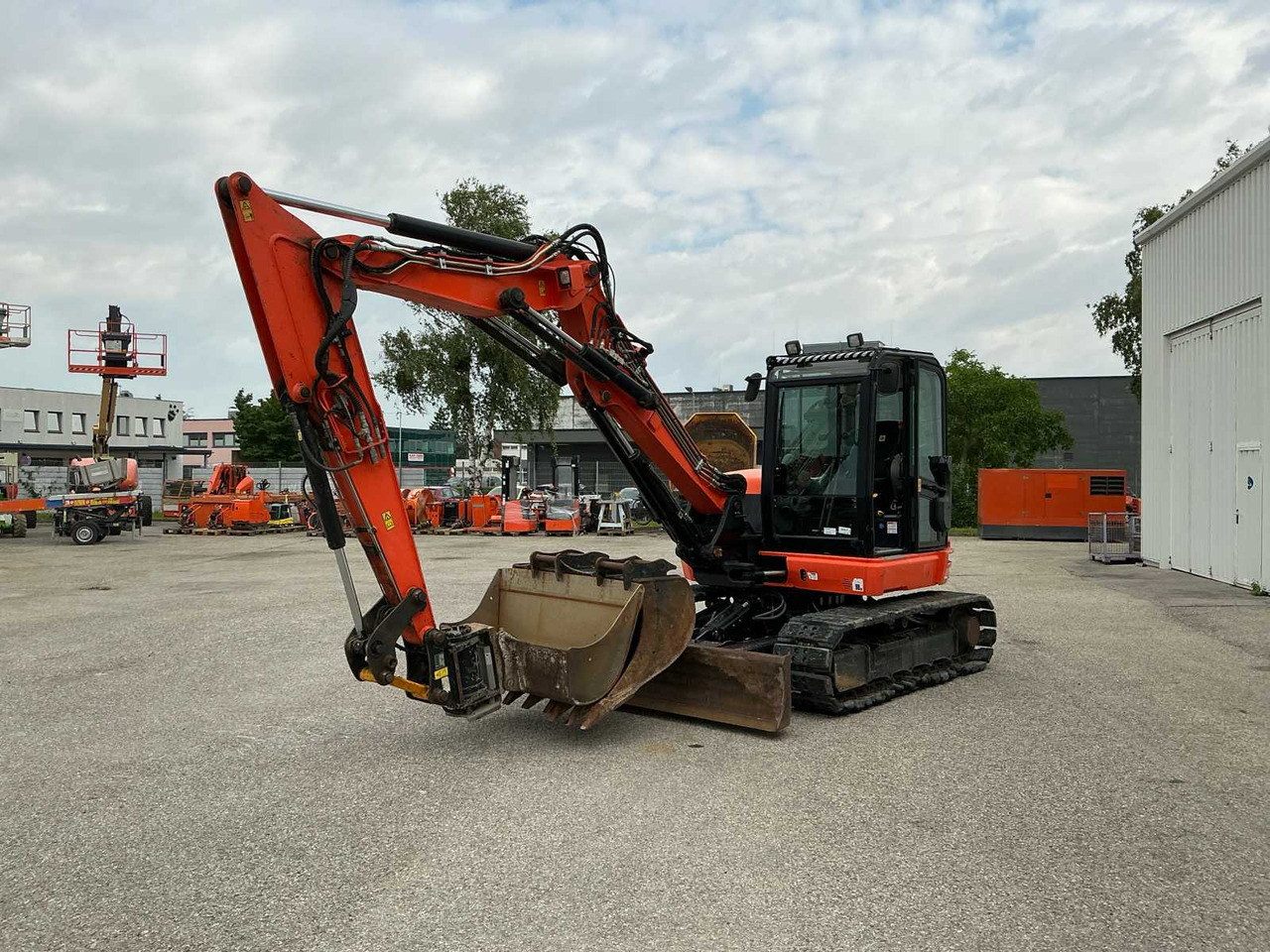 JCB 86C-1TAB - Telakaivukone: kuva JCB 86C-1TAB - Telakaivukone JCB 86C-1TAB - Telakaivukone: kuva JCB 86C-1TAB - Telakaivukone