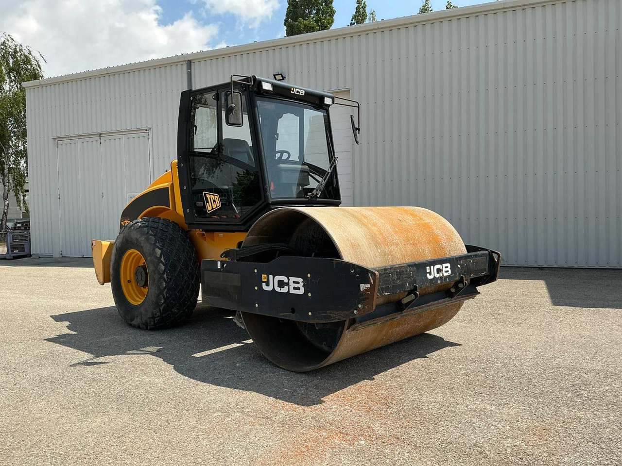 JCB VM115 - Tiejyrä: kuva JCB VM115 - Tiejyrä JCB VM115 - Tiejyrä: kuva JCB VM115 - Tiejyrä