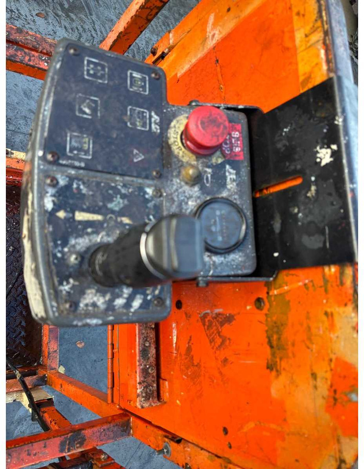 JLG - 2033E - AERIAL WORK PLATFORMS - 1997 - Henkilönostin: kuva JLG - 2033E - AERIAL WORK PLATFORMS - 1997 - Henkilönostin JLG - 2033E - AERIAL WORK PLATFORMS - 1997 - Henkilönostin: kuva JLG - 2033E - AERIAL WORK PLATFORMS - 1997 - Henkilönostin