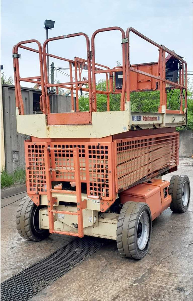 JLG 3369LE - Henkilönostin: kuva JLG 3369LE - Henkilönostin JLG 3369LE - Henkilönostin: kuva JLG 3369LE - Henkilönostin