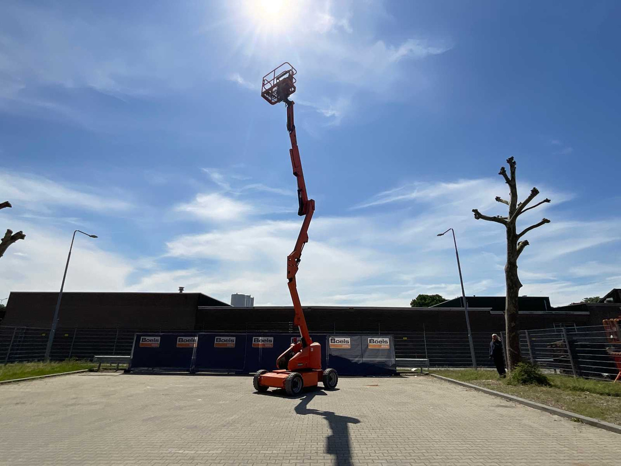 JLG E450AJ - Henkilönostin: kuva JLG E450AJ - Henkilönostin JLG E450AJ - Henkilönostin: kuva JLG E450AJ - Henkilönostin