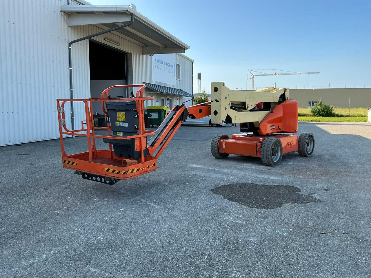 JLG E450AJ - Henkilönostin: kuva JLG E450AJ - Henkilönostin JLG E450AJ - Henkilönostin: kuva JLG E450AJ - Henkilönostin