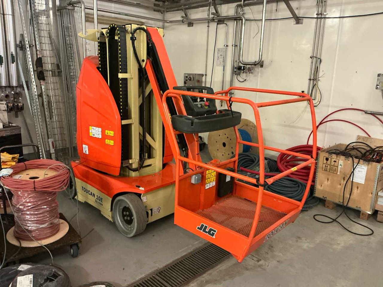 JLG Toucan 10 E - Henkilönostin: kuva JLG Toucan 10 E - Henkilönostin JLG Toucan 10 E - Henkilönostin: kuva JLG Toucan 10 E - Henkilönostin