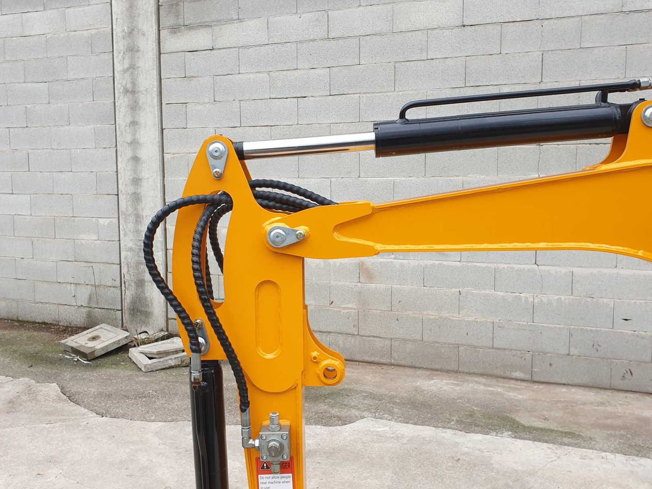 Minikuormaaja JPC HT18 MINI EXCAVATOR: kuva Minikuormaaja JPC HT18 MINI EXCAVATOR