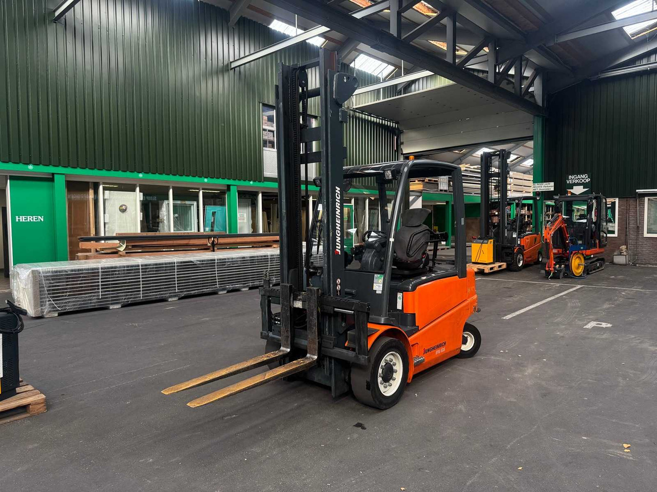 JUNGHEINRICH - 2012 - EFG 535 - FORKLIFT TRUCK - Vastapainotrukki: kuva JUNGHEINRICH - 2012 - EFG 535 - FORKLIFT TRUCK - Vastapainotrukki JUNGHEINRICH - 2012 - EFG 535 - FORKLIFT TRUCK - Vastapainotrukki: kuva JUNGHEINRICH - 2012 - EFG 535 - FORKLIFT TRUCK - Vastapainotrukki