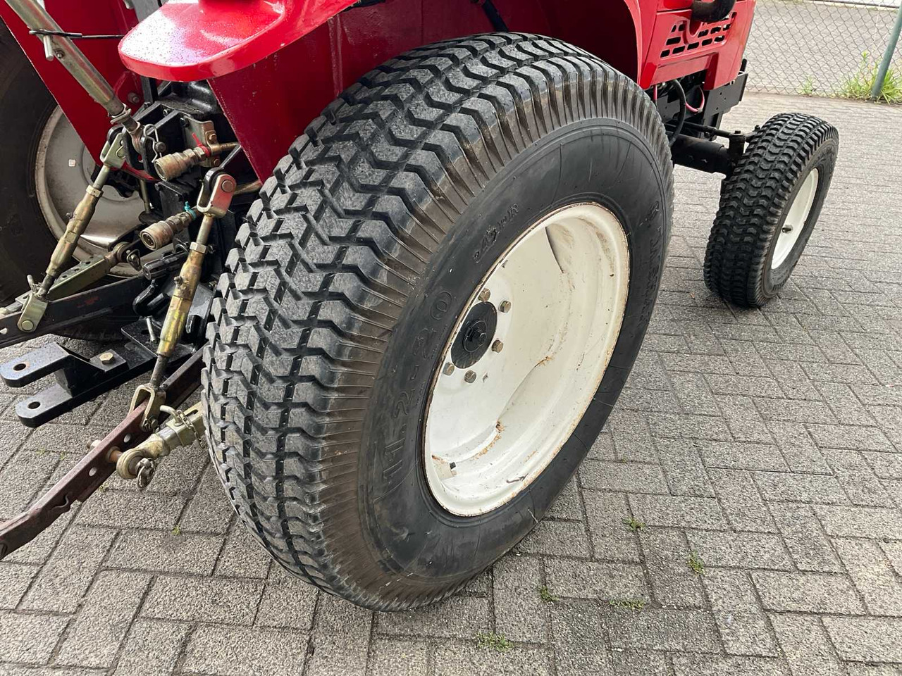 Pientraktori Jinma 250: kuva Pientraktori Jinma 250