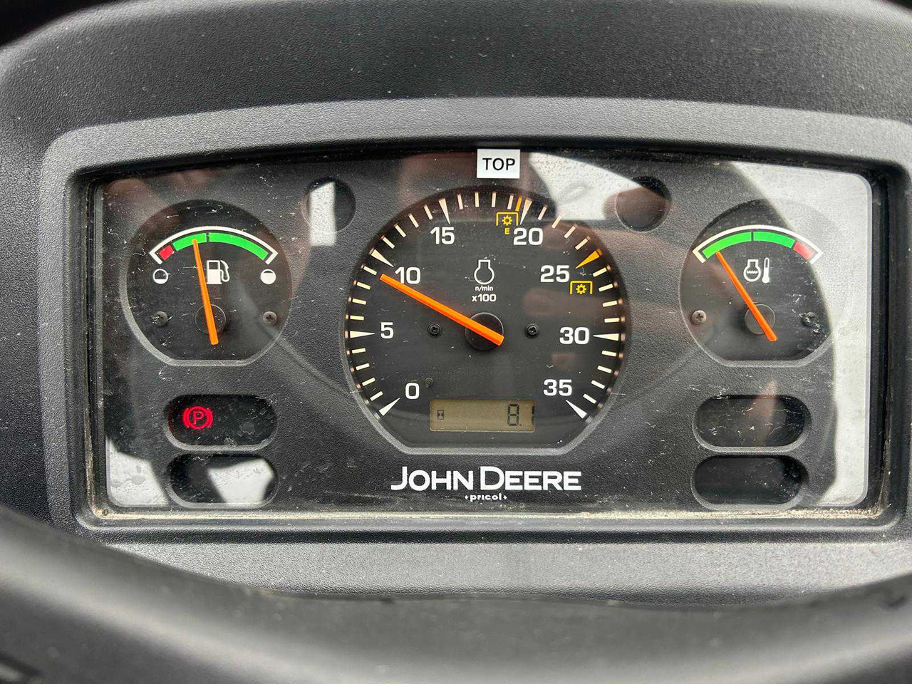 Pientraktori John Deere 3028 EN: kuva Pientraktori John Deere 3028 EN