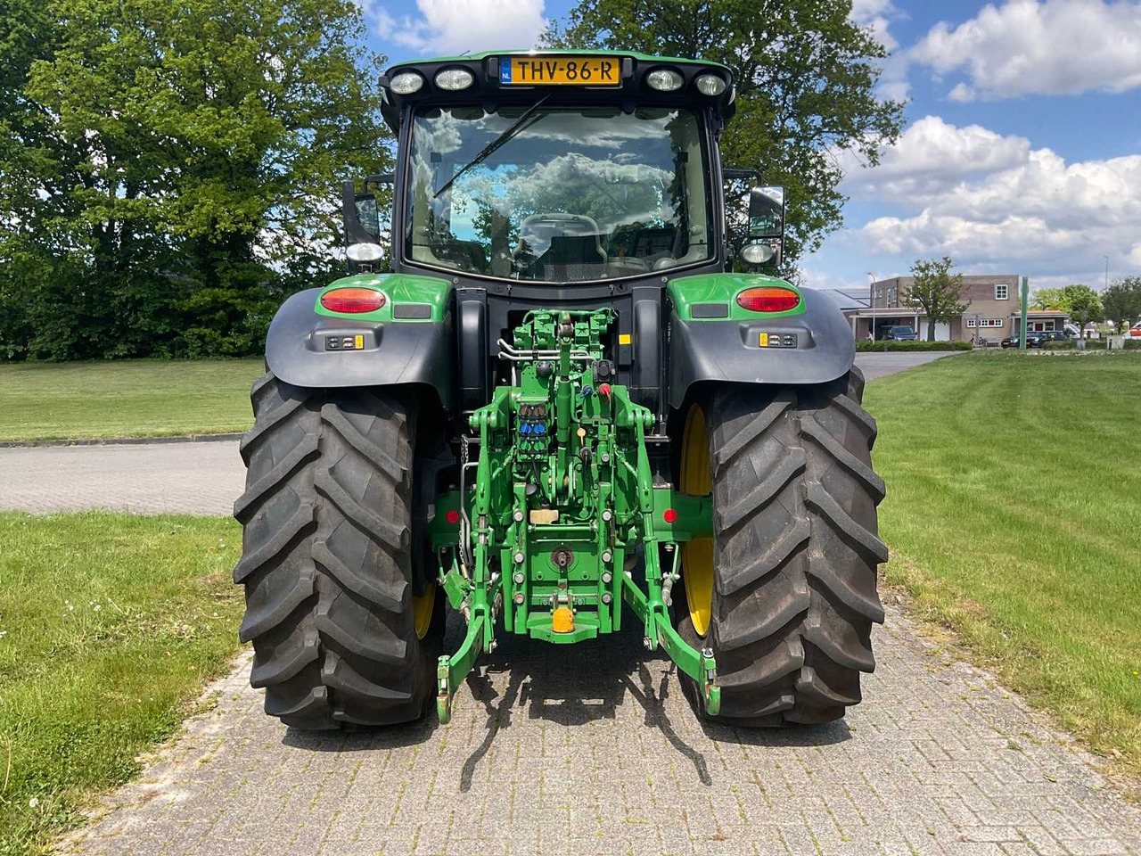 John deere 6155R - Traktori: kuva John deere 6155R - Traktori John deere 6155R - Traktori: kuva John deere 6155R - Traktori