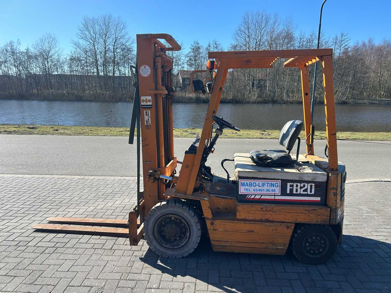 KOMATSU FB20-3 FORKLIFT - Vastapainotrukki: kuva KOMATSU FB20-3 FORKLIFT - Vastapainotrukki KOMATSU FB20-3 FORKLIFT - Vastapainotrukki: kuva KOMATSU FB20-3 FORKLIFT - Vastapainotrukki