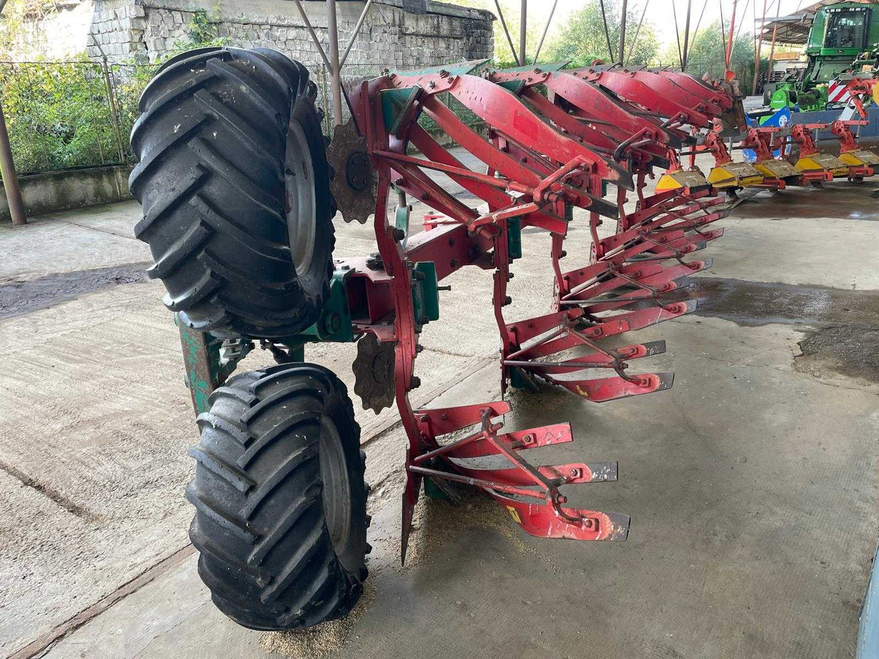 KVERNELAND  - Aura: kuva KVERNELAND  - Aura KVERNELAND  - Aura: kuva KVERNELAND  - Aura