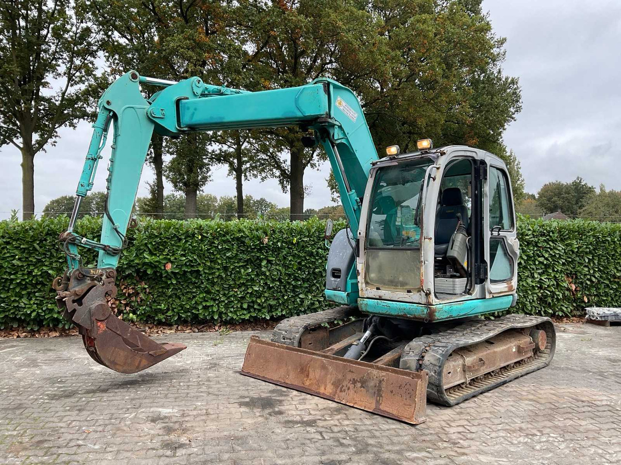Kobelco SK70SR-1E - Telakaivukone: kuva Kobelco SK70SR-1E - Telakaivukone Kobelco SK70SR-1E - Telakaivukone: kuva Kobelco SK70SR-1E - Telakaivukone