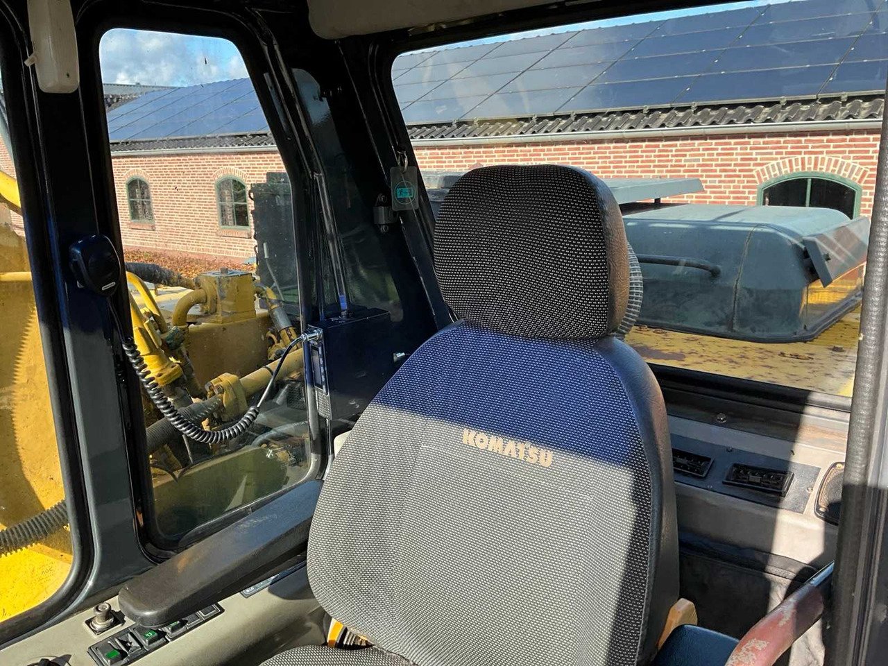 Telakaivukone Komatsu 1999 KOMATSU ACTIVE PC240LC CRAWLER EXCAVATOR: kuva Telakaivukone Komatsu 1999 KOMATSU ACTIVE PC240LC CRAWLER EXCAVATOR