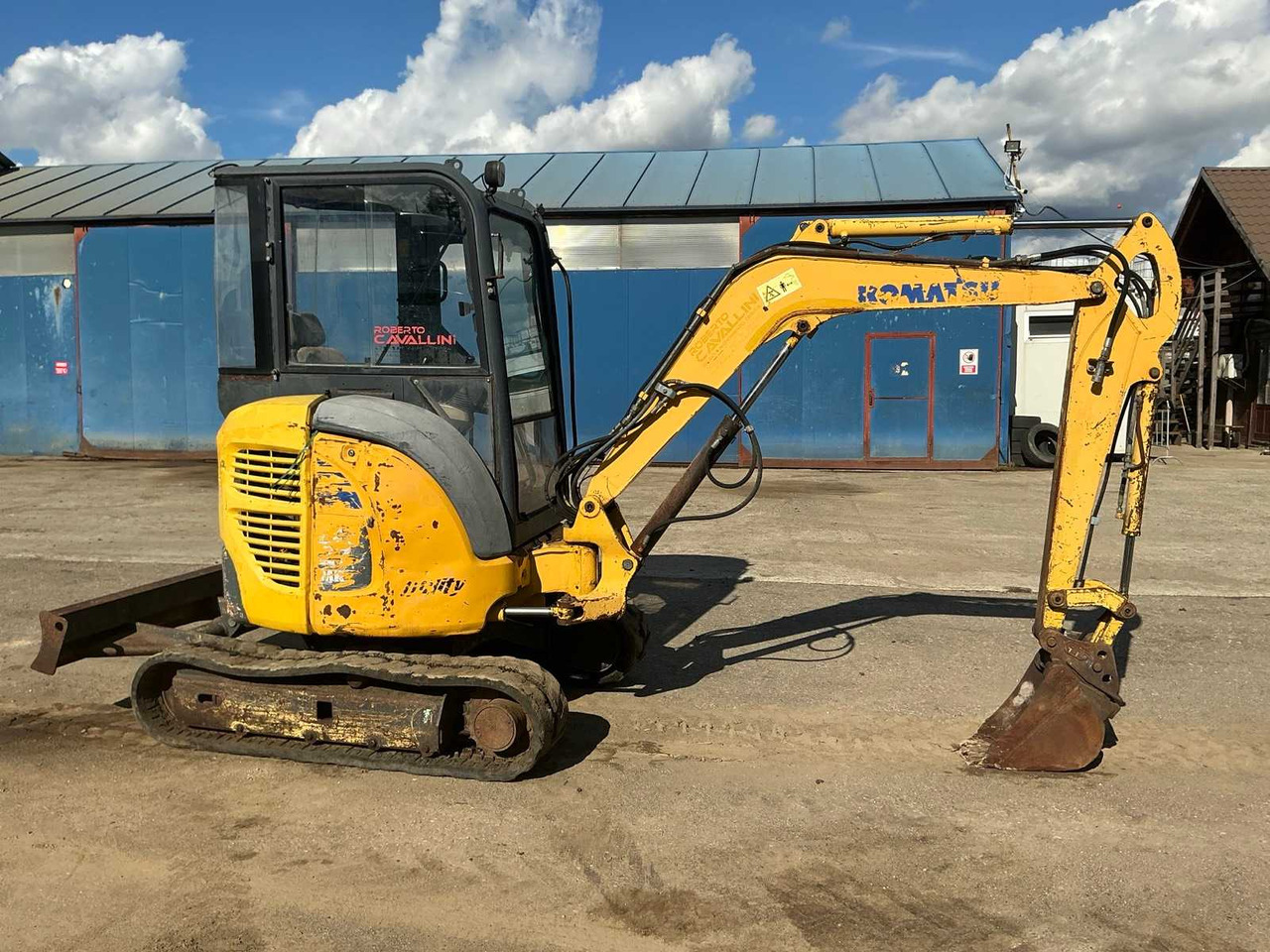 Komatsu KOMATSU - PC 27 MR-2 - MINI-EXCAVATOR - 2006 - Minikuormaaja: kuva Komatsu KOMATSU - PC 27 MR-2 - MINI-EXCAVATOR - 2006 - Minikuormaaja Komatsu KOMATSU - PC 27 MR-2 - MINI-EXCAVATOR - 2006 - Minikuormaaja: kuva Komatsu KOMATSU - PC 27 MR-2 - MINI-EXCAVATOR - 2006 - Minikuormaaja