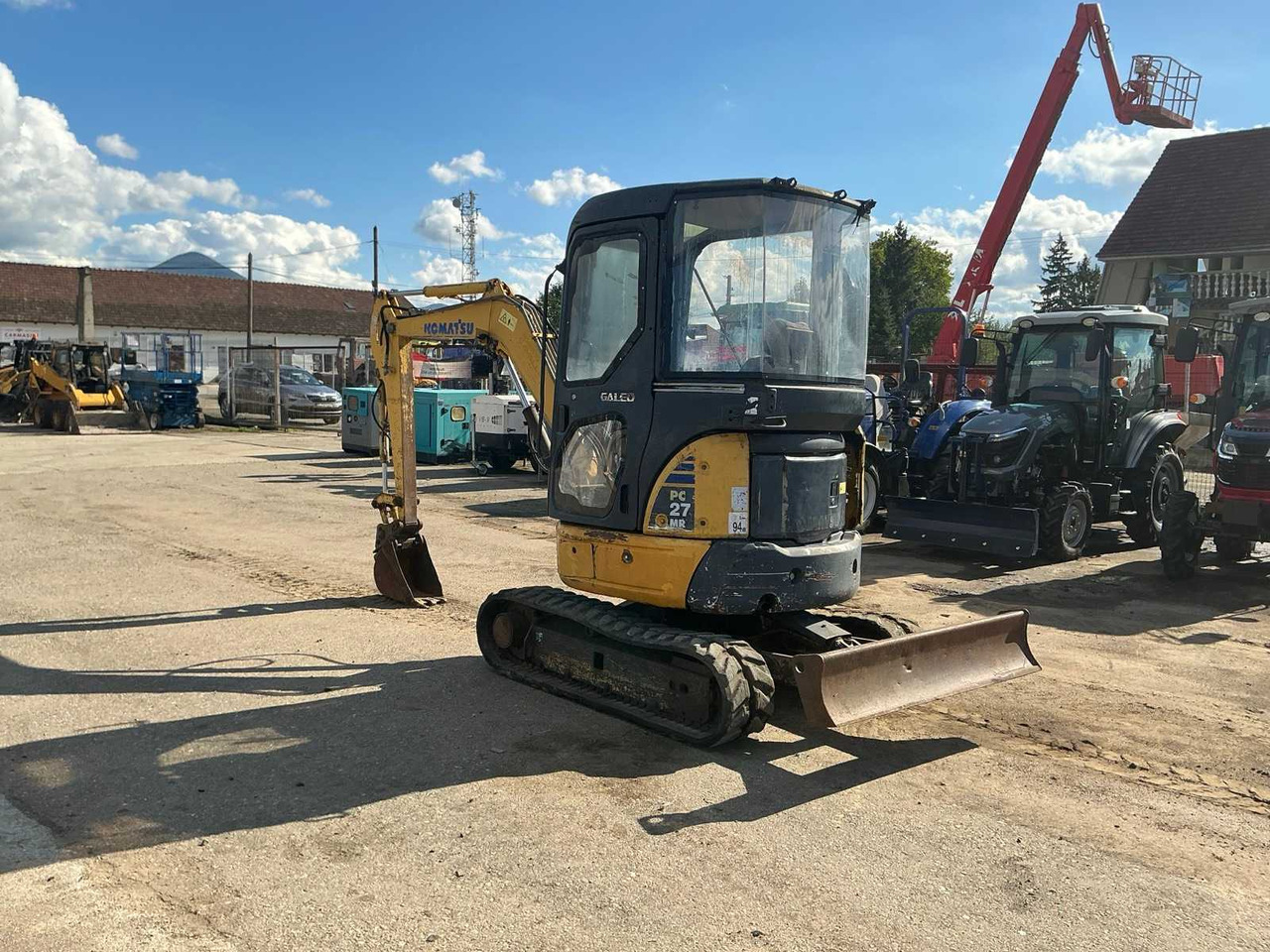 Komatsu KOMATSU - PC 27 MR-2 - MINI-EXCAVATOR - 2006 - Minikuormaaja: kuva Komatsu KOMATSU - PC 27 MR-2 - MINI-EXCAVATOR - 2006 - Minikuormaaja Komatsu KOMATSU - PC 27 MR-2 - MINI-EXCAVATOR - 2006 - Minikuormaaja: kuva Komatsu KOMATSU - PC 27 MR-2 - MINI-EXCAVATOR - 2006 - Minikuormaaja