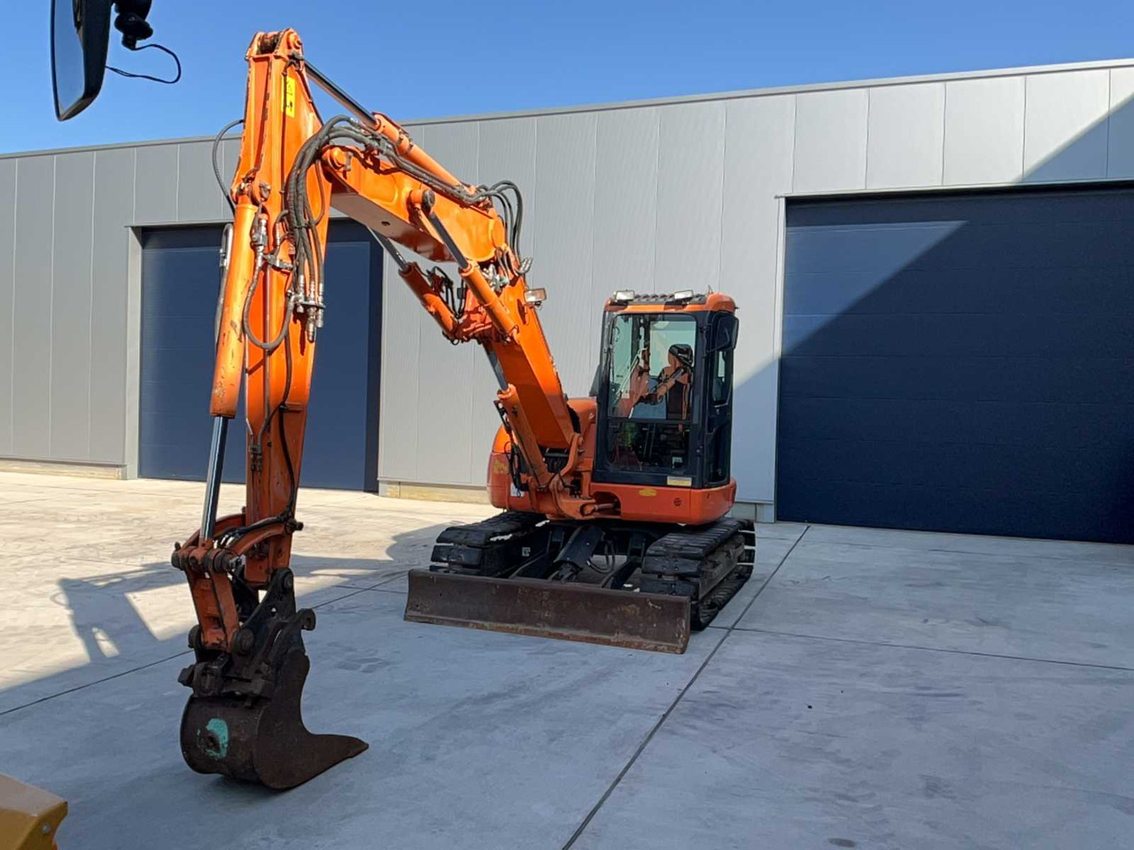 Komatsu PC80MR-3 - Telakaivukone: kuva Komatsu PC80MR-3 - Telakaivukone Komatsu PC80MR-3 - Telakaivukone: kuva Komatsu PC80MR-3 - Telakaivukone