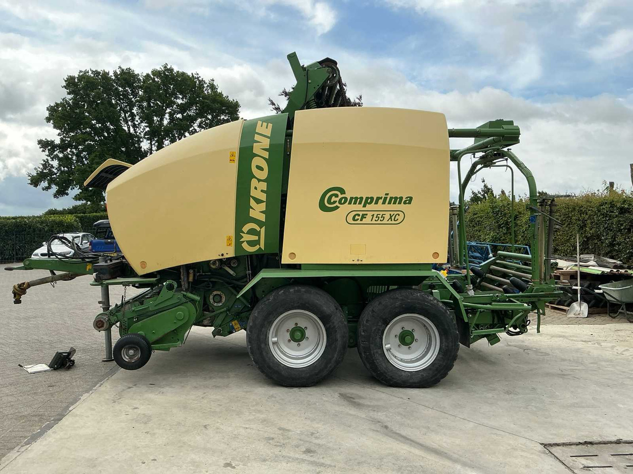 Krone Comprima CF 155 XC - Pyöröpaalain, Käärijä: kuva Krone Comprima CF 155 XC - Pyöröpaalain, Käärijä Krone Comprima CF 155 XC - Pyöröpaalain, Käärijä: kuva Krone Comprima CF 155 XC - Pyöröpaalain, Käärijä