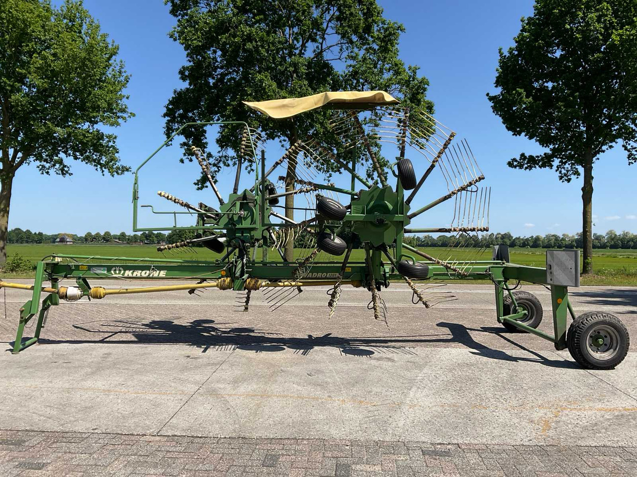 Krone Swadro 1201 - Heinäkone: kuva Krone Swadro 1201 - Heinäkone Krone Swadro 1201 - Heinäkone: kuva Krone Swadro 1201 - Heinäkone