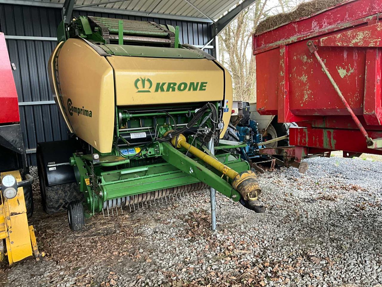 Krone V180XC - Pyöröpaalain: kuva Krone V180XC - Pyöröpaalain Krone V180XC - Pyöröpaalain: kuva Krone V180XC - Pyöröpaalain