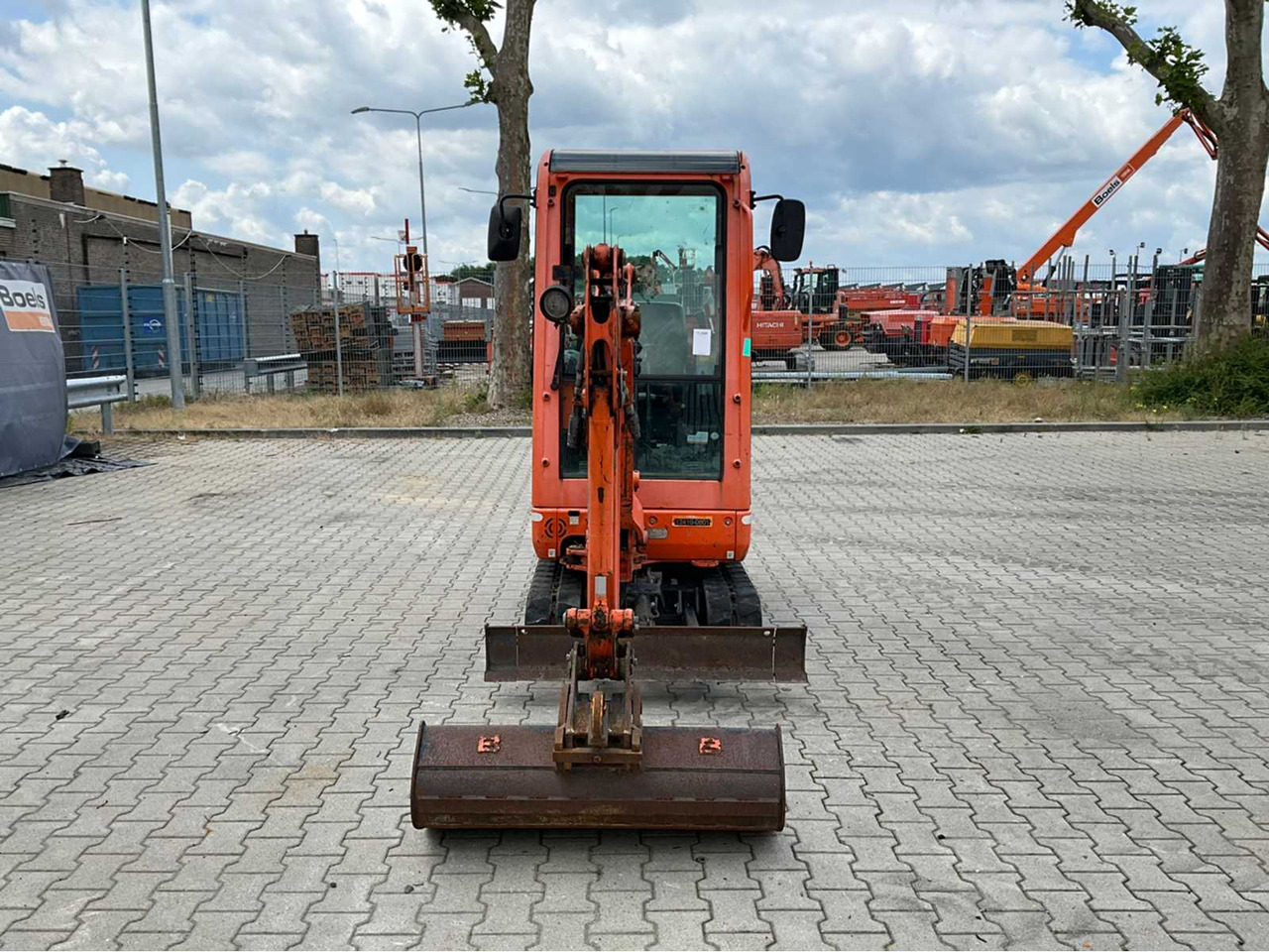 Kubota KX016-4G - Minikuormaaja: kuva Kubota KX016-4G - Minikuormaaja Kubota KX016-4G - Minikuormaaja: kuva Kubota KX016-4G - Minikuormaaja