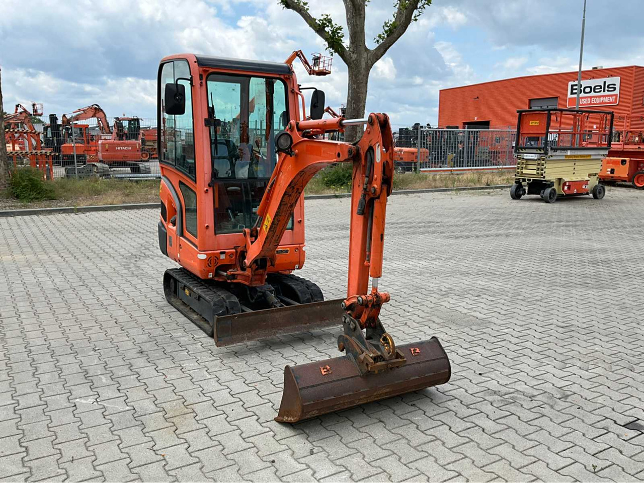 Kubota KX016-4G - Minikuormaaja: kuva Kubota KX016-4G - Minikuormaaja Kubota KX016-4G - Minikuormaaja: kuva Kubota KX016-4G - Minikuormaaja