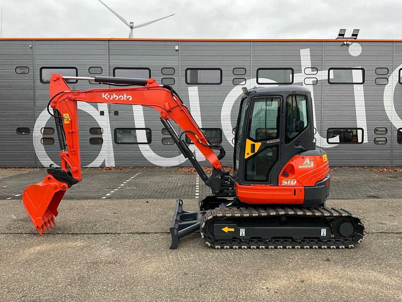 Kubota KX155-3SZ - Telakaivukone: kuva Kubota KX155-3SZ - Telakaivukone Kubota KX155-3SZ - Telakaivukone: kuva Kubota KX155-3SZ - Telakaivukone