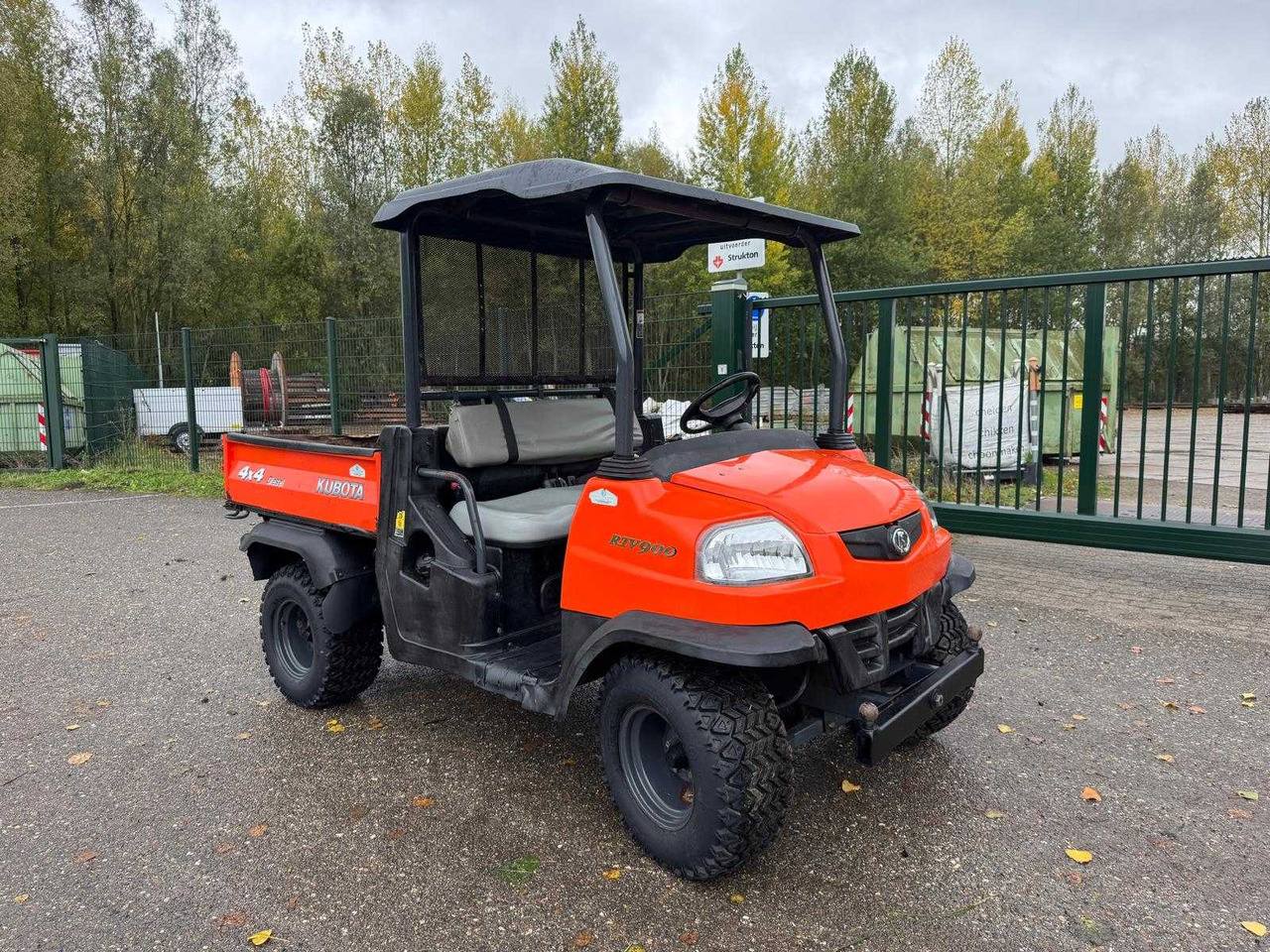Kubota RTV900 4X4 - Maatalous perävaunu: kuva Kubota RTV900 4X4 - Maatalous perävaunu Kubota RTV900 4X4 - Maatalous perävaunu: kuva Kubota RTV900 4X4 - Maatalous perävaunu